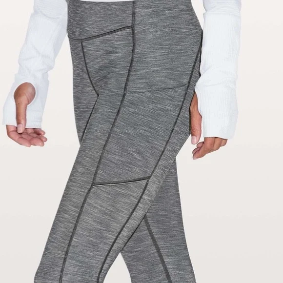 Lululemon Speed Up Tight - Picture 3 of 10